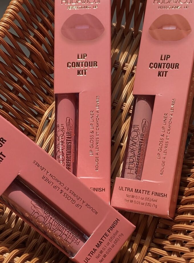 Hudamoji Lip Contour Kit