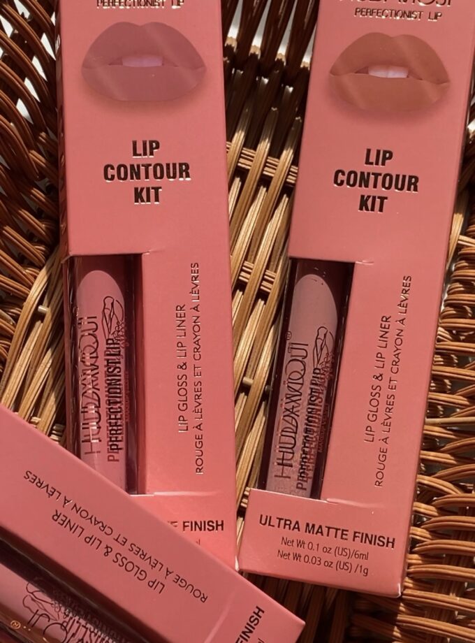 Hudamoji Lip Contour Kit