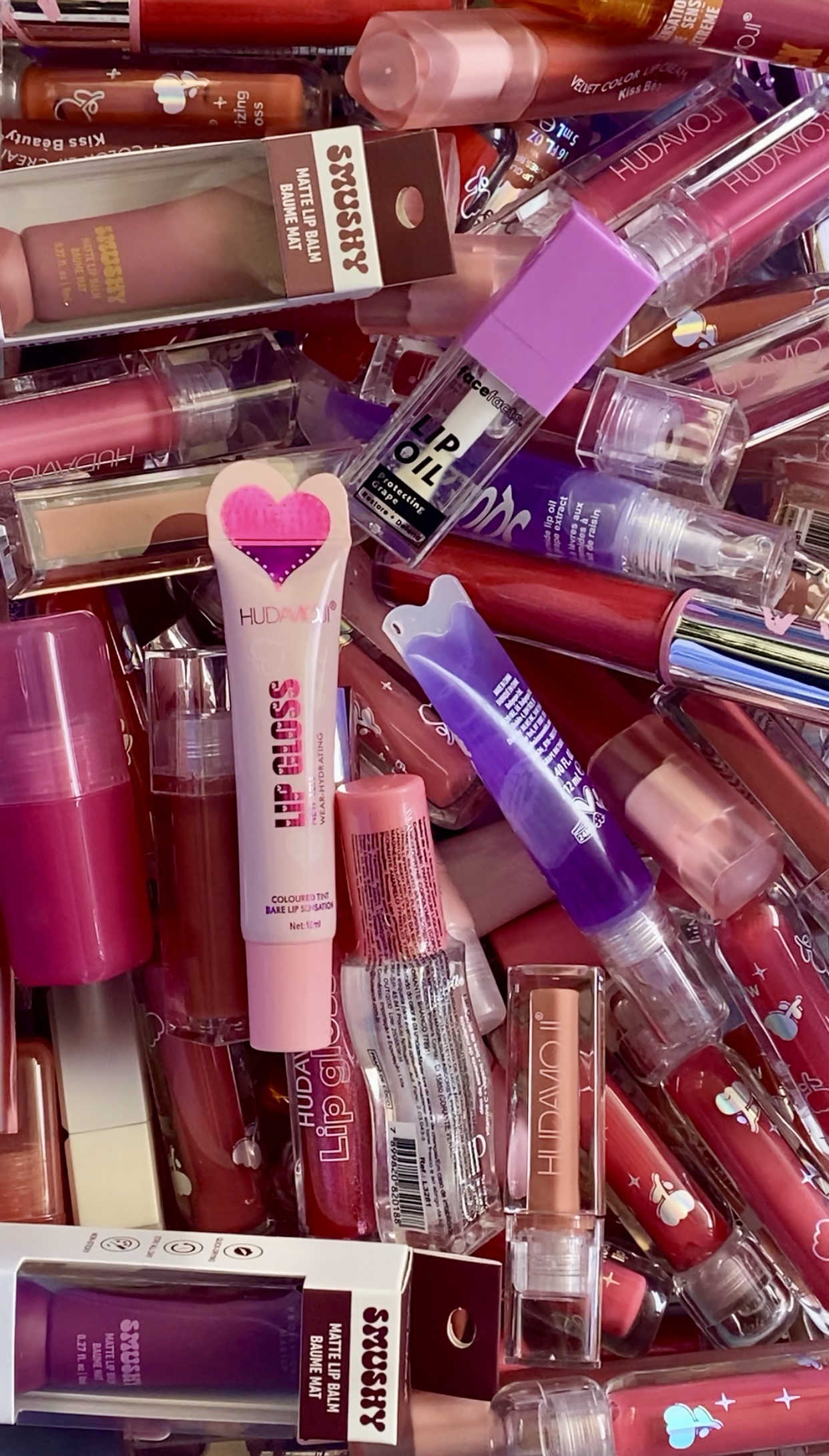 Mystery Lip Scoop