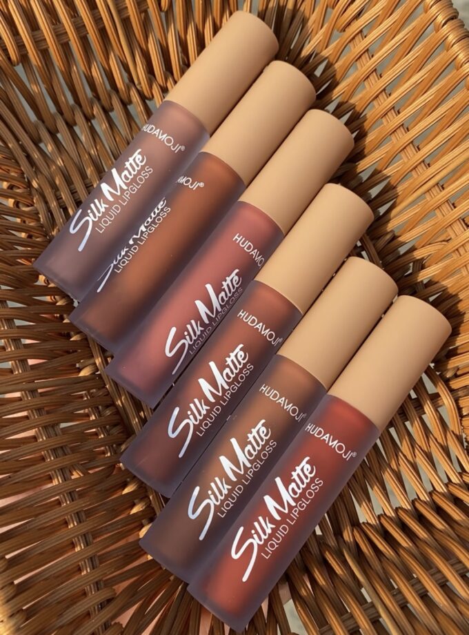 Hudamoji Silky Matte Lipgloss - shade 4