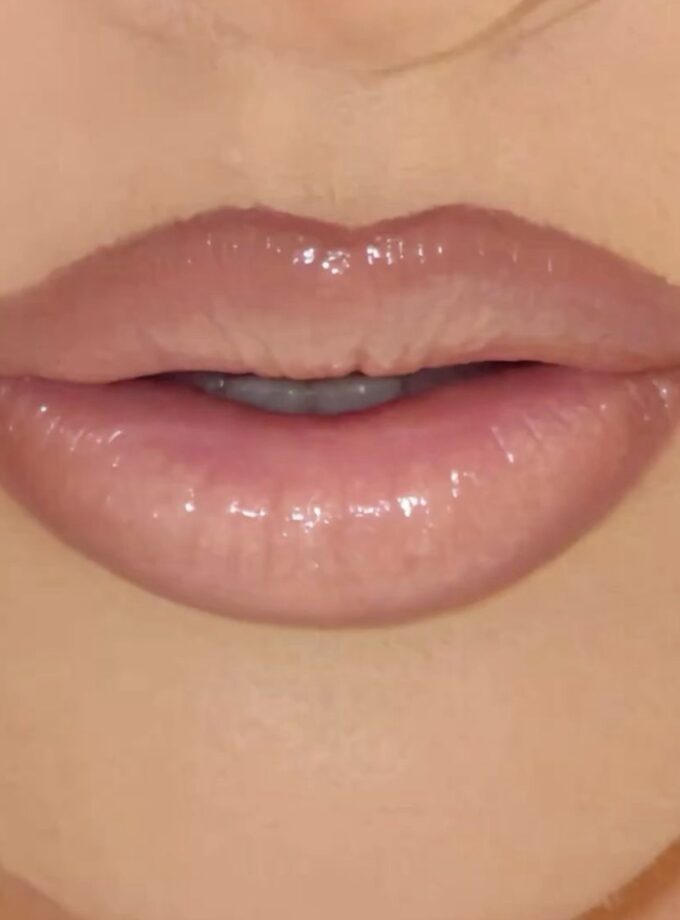 Milky Pink Lipgloss 🌸