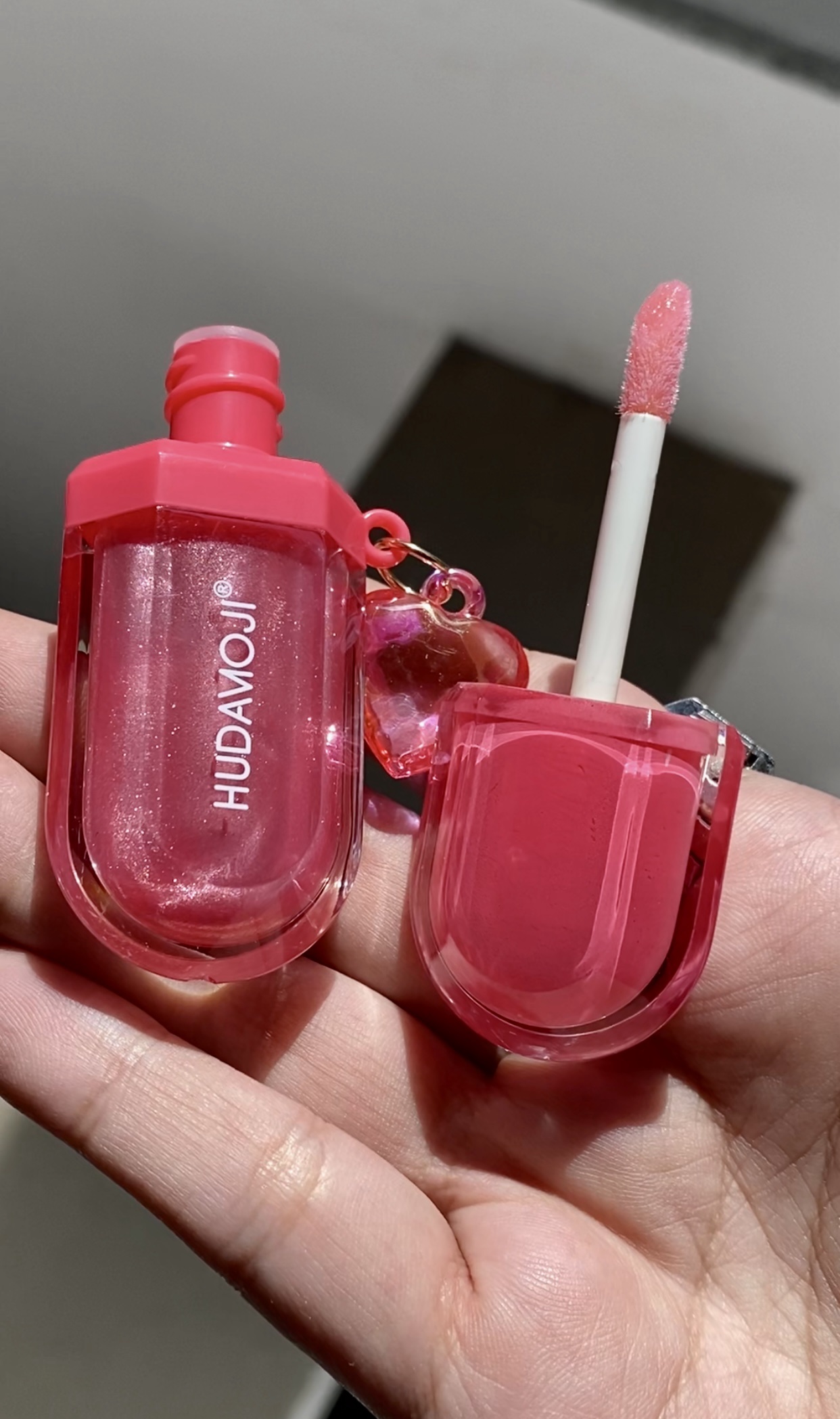 Heart Charm Sparkly Lipgloss - Image 6