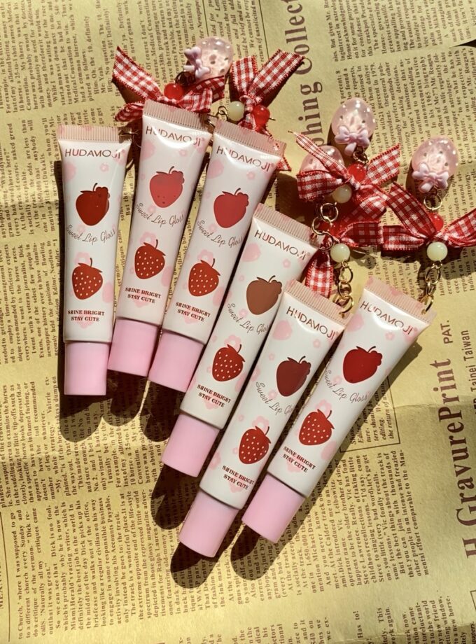 Strawberry Cottage Core Charm Lipgloss 🎀🍓🍰