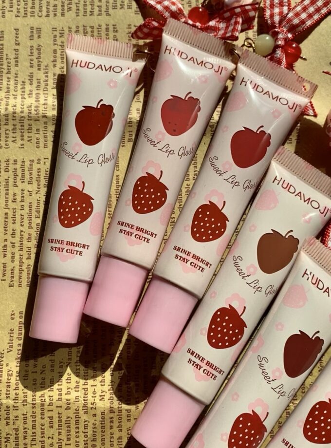 Strawberry Cottage Core Charm Lipgloss 🎀🍓🍰